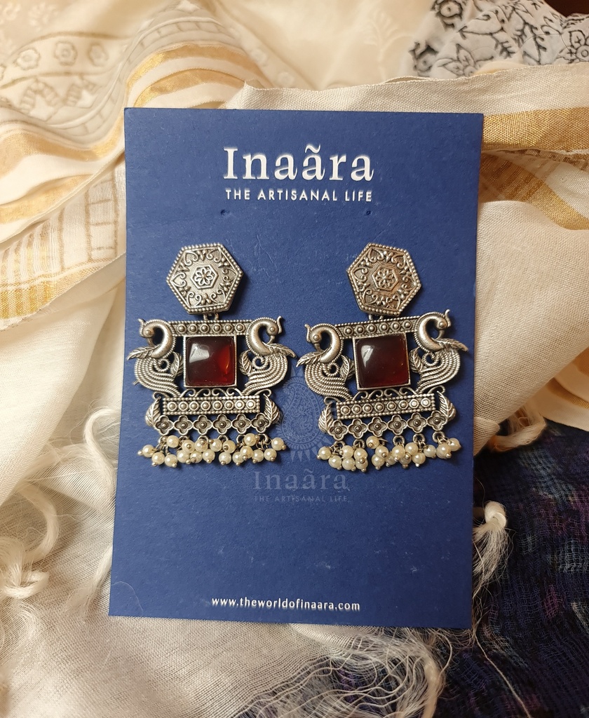 أقراط طاووس من فضة مؤكسدة